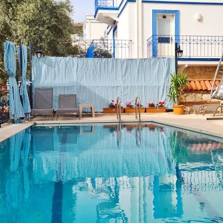 Appartamento Shared Pool Flat Located 3 Min To Beach In Kalkan Esterno foto