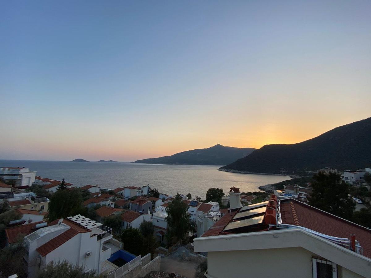 Appartamento Shared Pool Flat Located 3 Min To Beach In Kalkan Esterno foto