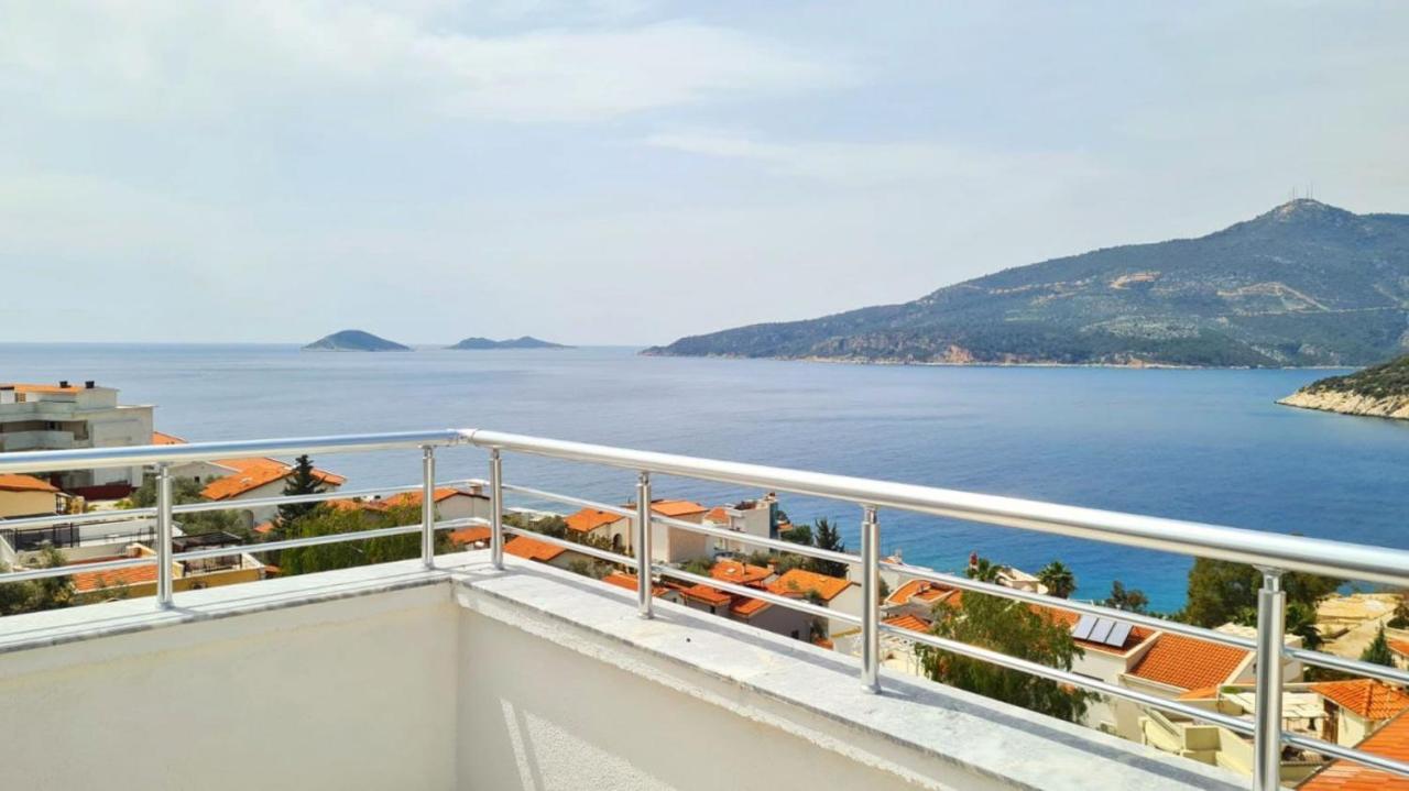 Appartamento Shared Pool Flat Located 3 Min To Beach In Kalkan Esterno foto