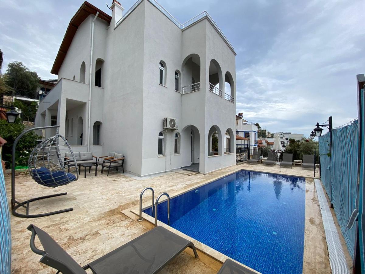 Appartamento Shared Pool Flat Located 3 Min To Beach In Kalkan Esterno foto